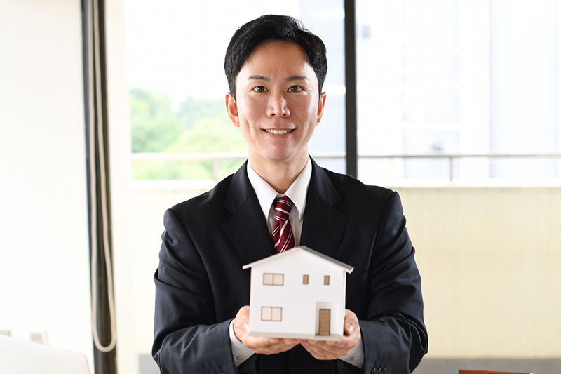 営業社員